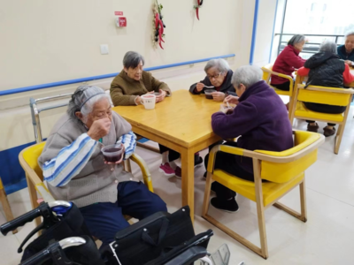 暖暖腊八粥 浓浓敬老情 | 爱申活暖心春 老年社会福利院